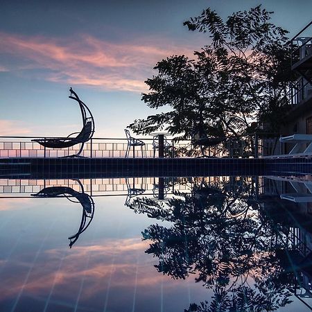 The Resort Angel Hill Ban Khanan Chit Exteriör bild